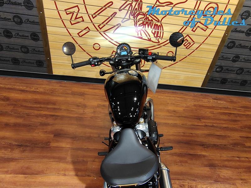 2024 Triumph Bonneville Bobber in a Jet Black/Ash Grey exterior color. Motorcycles of Dulles 571.934.4450 motorcyclesofdulles.com 