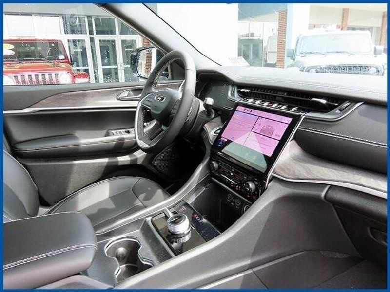 2025 Jeep Grand Cherokee LimitedImage 8