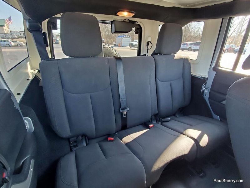 Used 2015 Jeep Wrangler Unlimited Sport