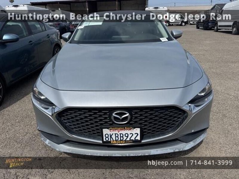 2019 Mazda Mazda3 BaseImage 2