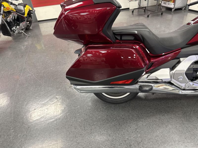 Used 2023 Honda GOLDWING TOUR Image 16