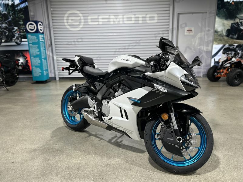 2025 CFMOTO 675SS Image 16