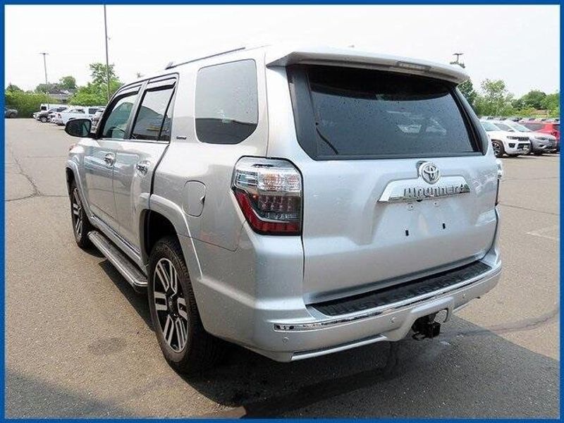 2024 Toyota 4Runner LimitedImage 5