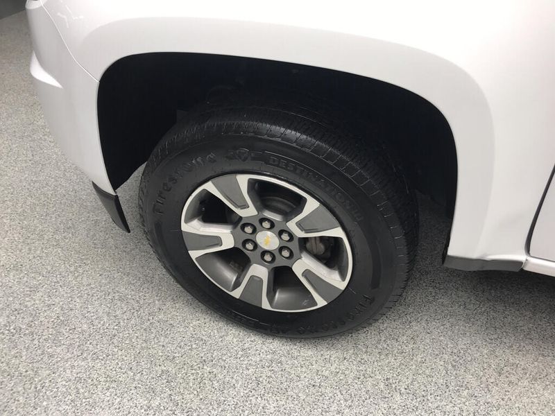 Used 2015 Chevrolet Colorado 4WD Z71Image 2