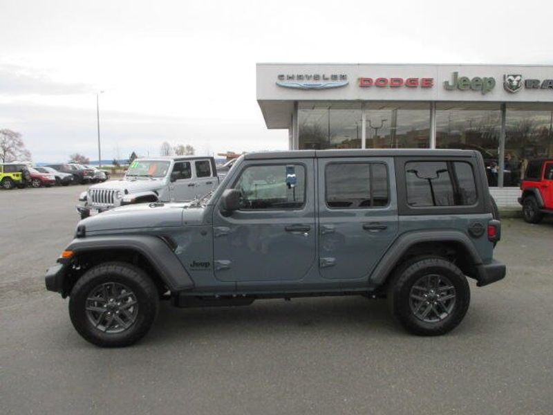 New 2026 Jeep Wrangler 4-door Sport SImage 12