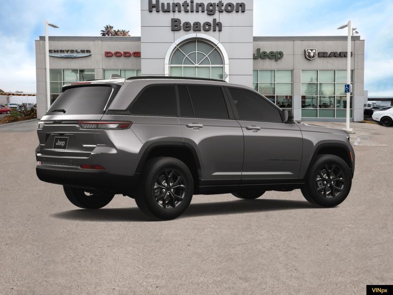 2025 Jeep Grand Cherokee Altitude X 4x2Image 8