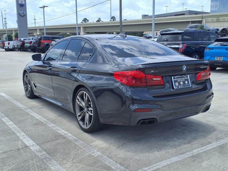 2020 BMW 5 Series M550i xDriveImage 17