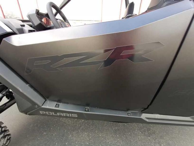 2025 Polaris RZR PRO R 4 ULTIMATE 