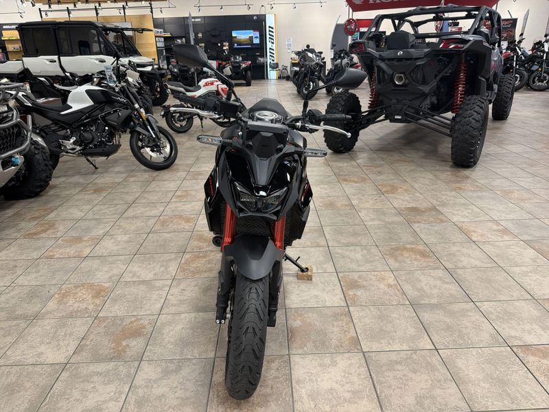 New 2026 Honda CB750 HORNET E-CLUTCH Image 12
