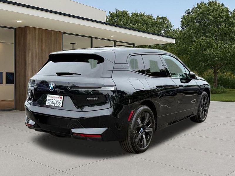 Used 2023 BMW iX xDrive50Image 8