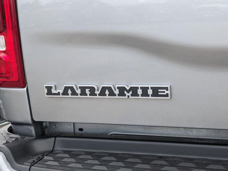 2024 RAM 2500 LaramieImage 21