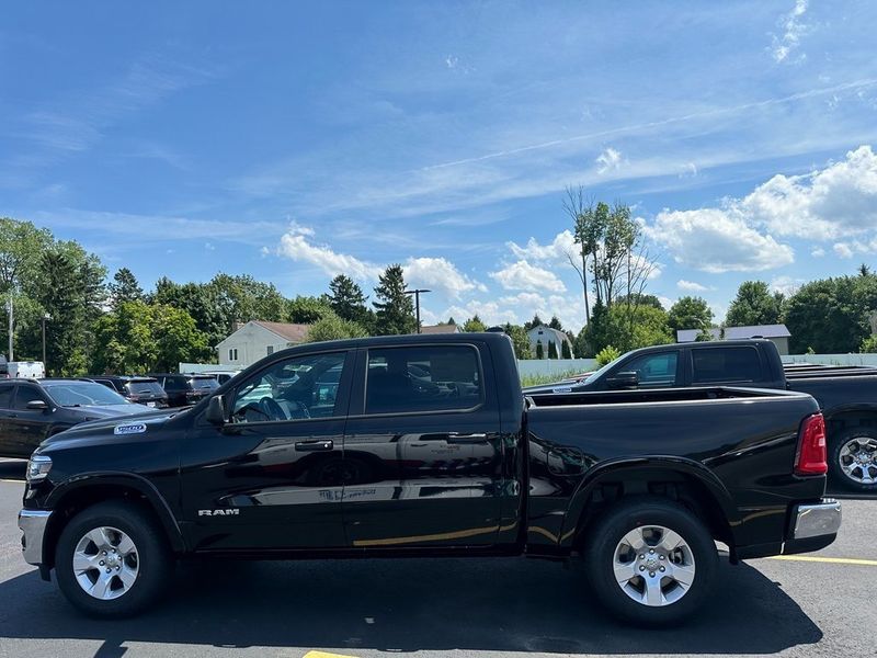 2025 RAM 1500 Big Horn Crew Cab 4x4 5