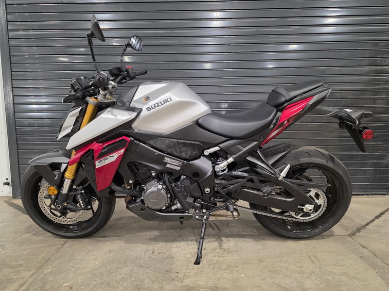 2024 Suzuki GSX-S1000