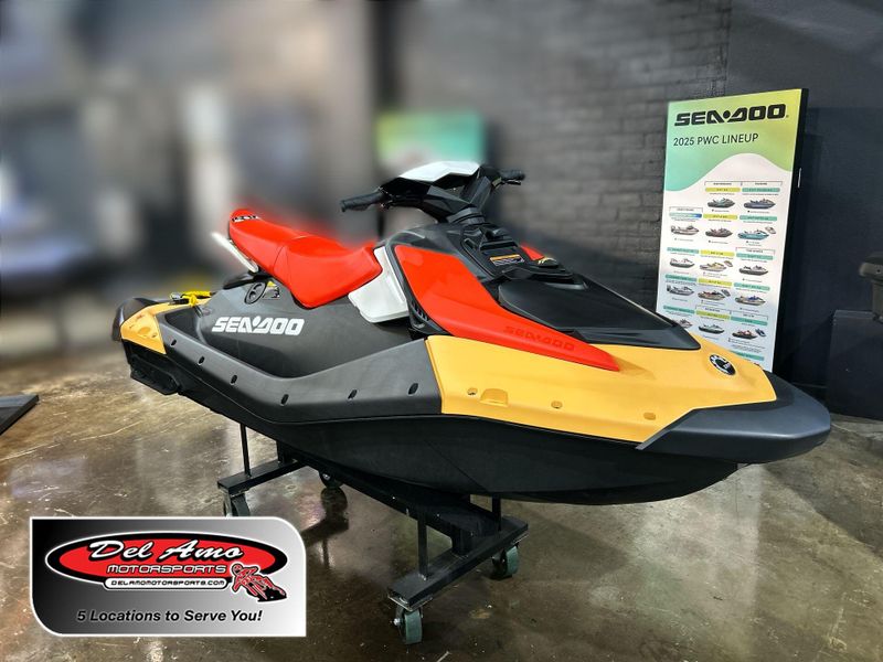 New 2024 Sea-Doo SPARK FOR 3 90 (SOUND SYSTEM) 