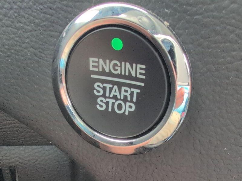 2022 Ford Edge TitaniumImage 19