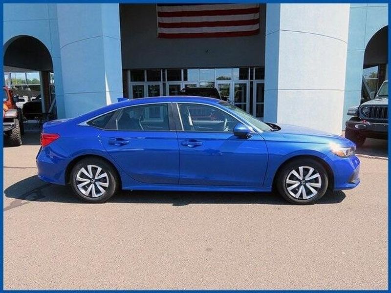 2024 Honda Civic LX photo 2