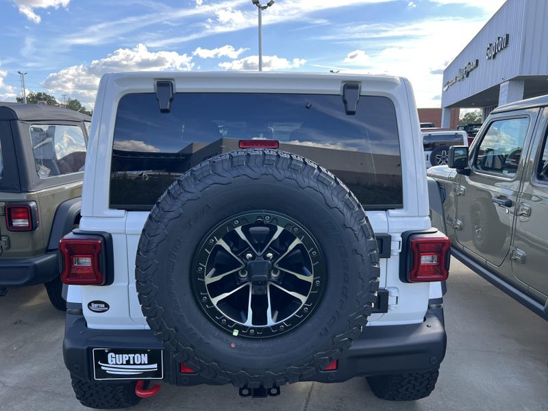 New 2025 Jeep Wrangler 4-door Rubicon XImage 9