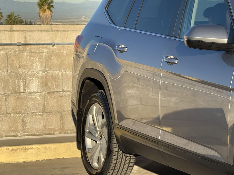 Used 2022 Volkswagen Atlas 2.0T SE w/TechnologyImage 5