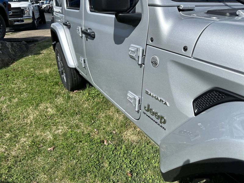 2024 Jeep Wrangler 4-door SaharaImage 5