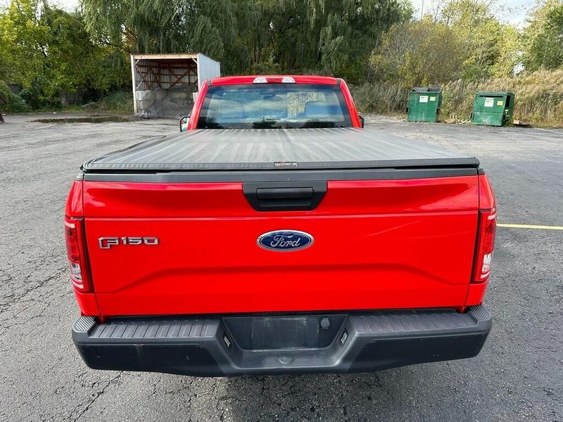 2016 Ford F-150 XLImage 10