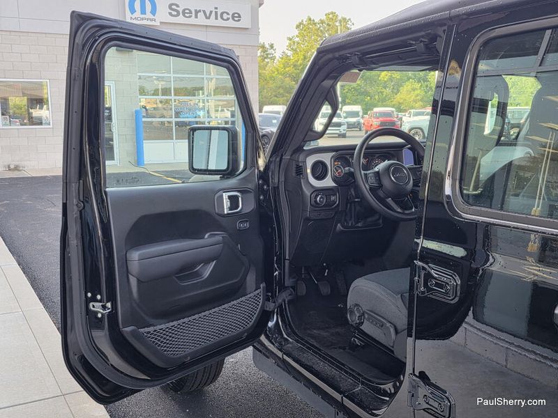 New 2026 Jeep Wrangler 4-door Sport