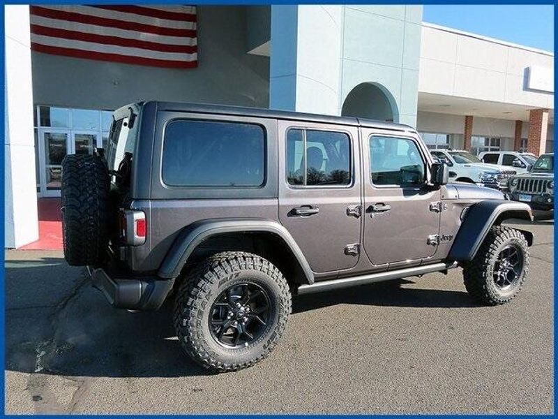 2025 Jeep Wrangler WillysImage 6