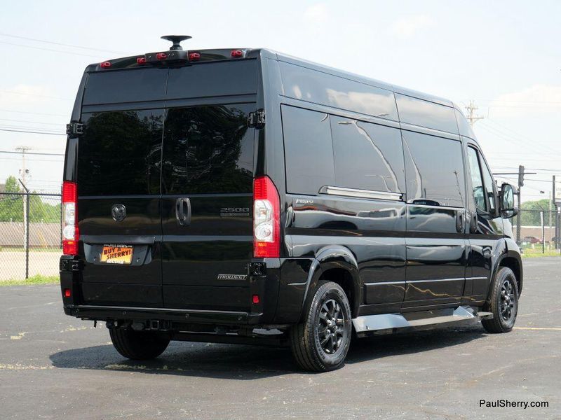 2024 RAM Promaster 2500 Slt+ Window Van High Roof 159