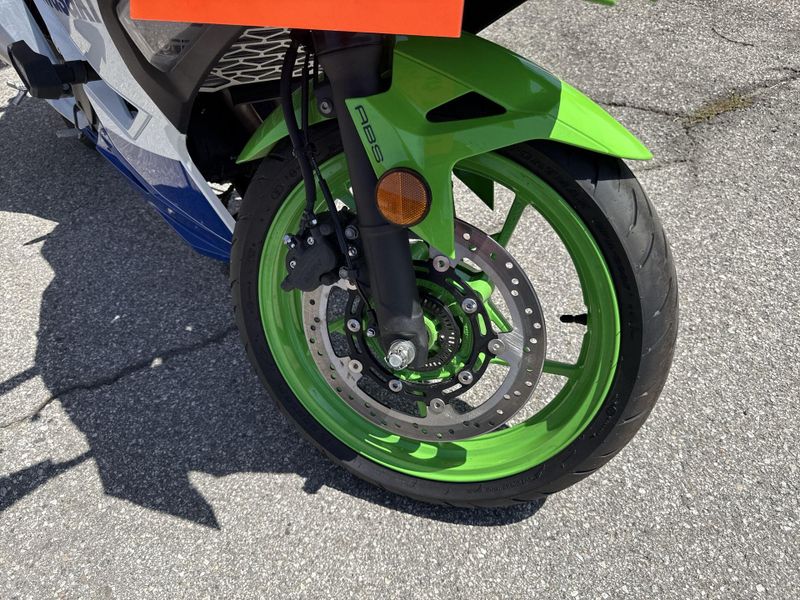 Used 2024 Kawasaki NINJA 500 40TH ANNIVERSARY Image 14