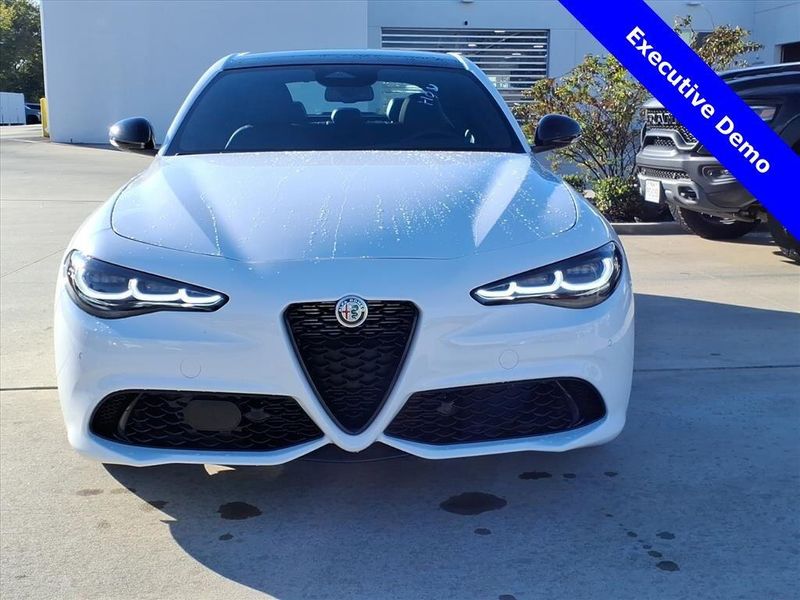 New 2025 Alfa Romeo Giulia RwdImage 2