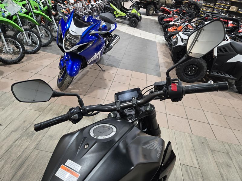 USED 2023 HONDA CB300R ABS Image 15