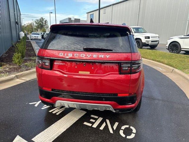 2025 Land Rover Discovery Sport S