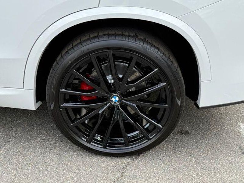 New 2026 BMW X5 sDrive40iImage 14