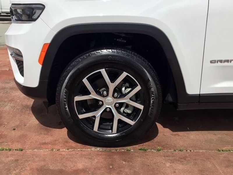 Used 2024 Jeep Grand Cherokee LimitedImage 21