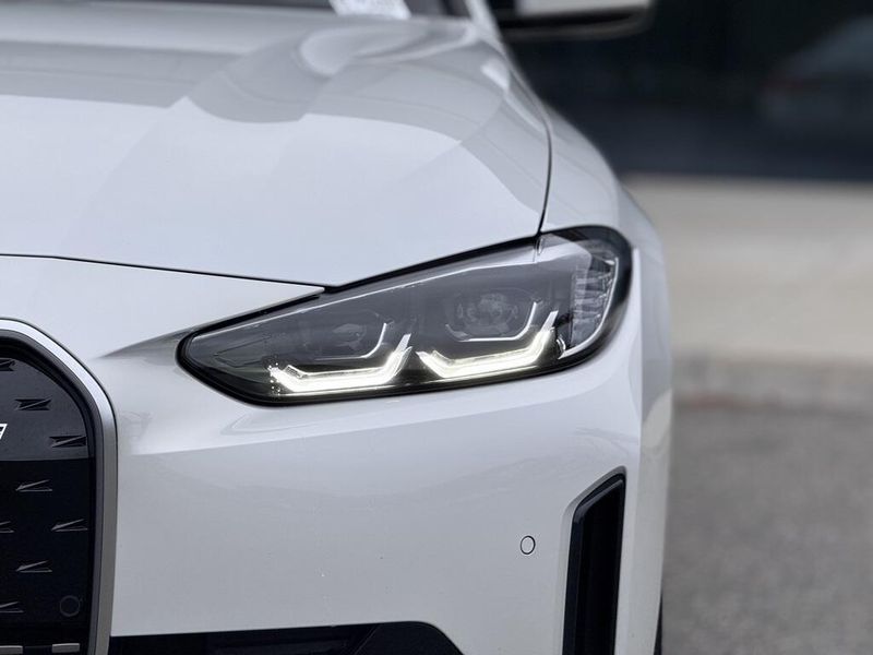 2024 BMW i4 eDrive35Image 12
