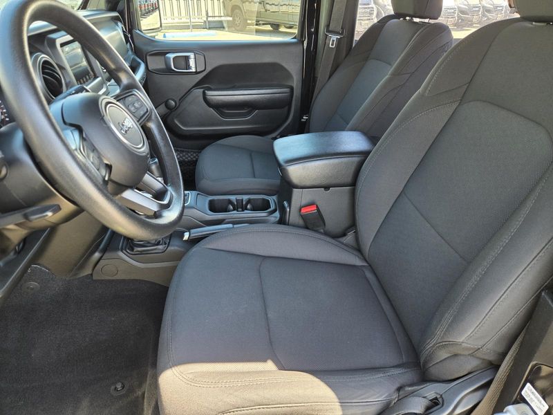Used 2022 Jeep Wrangler Sport 4x4