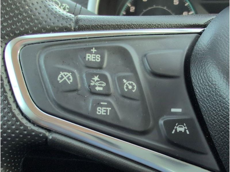 Used 2023 Chevrolet Malibu LTImage 21