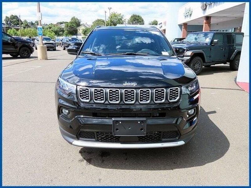 New 2025 Jeep Compass LimitedImage 3