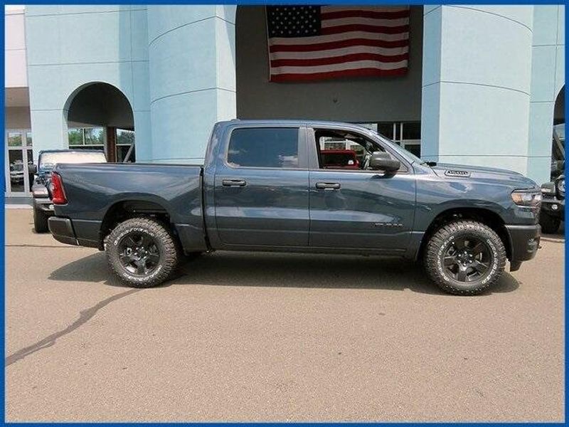 New 2025 RAM 1500 Image 2