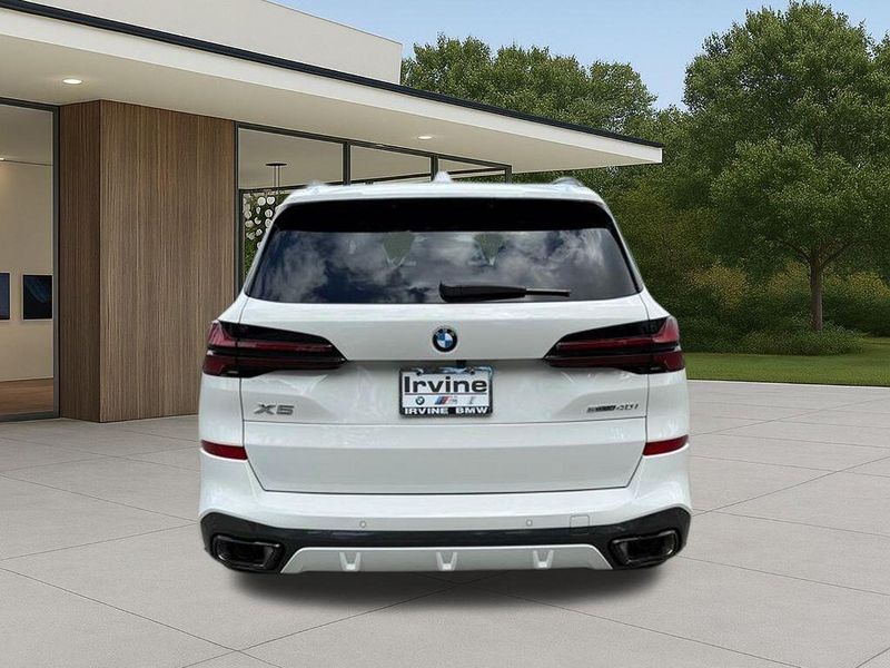 New 2026 BMW X5 sDrive40iImage 10