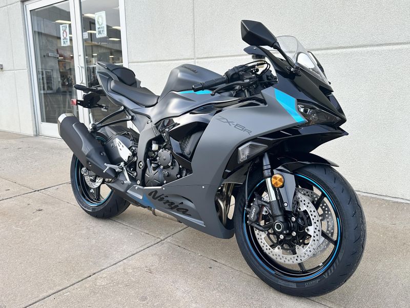 2025 Kawasaki Ninja ZX6RImage 1
