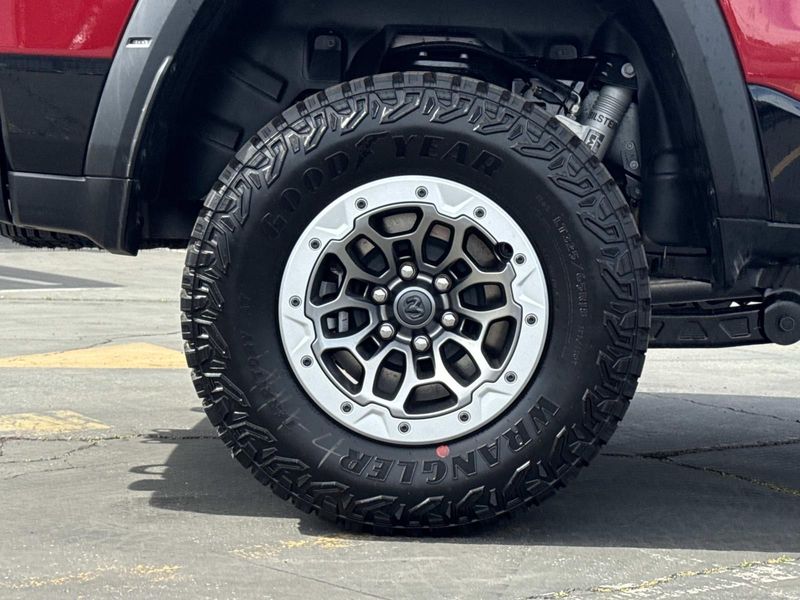 New 2026 RAM 1500 Rho Crew Cab 4x4 5'7' Box