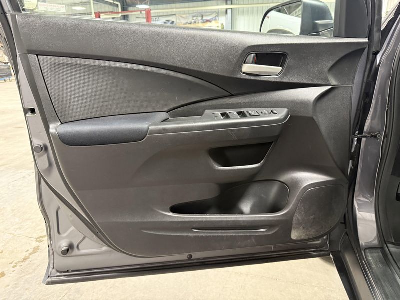 Used 2016 Honda CR-V LXImage 19