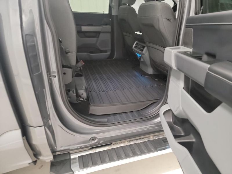 2024 Ford F-150 XLT photo 9