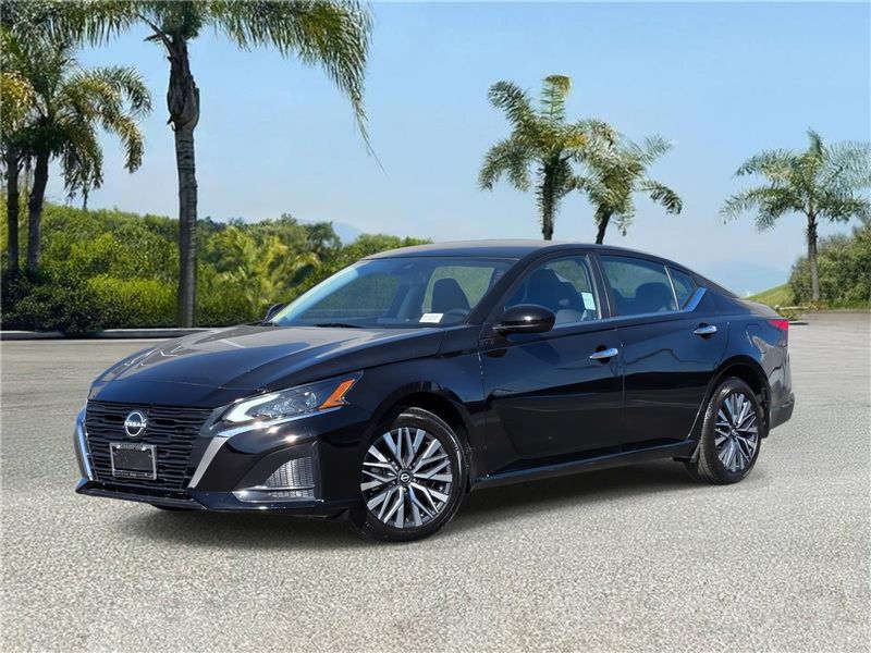 Used 2023 Nissan Altima 2.5 SV AWD Sedan