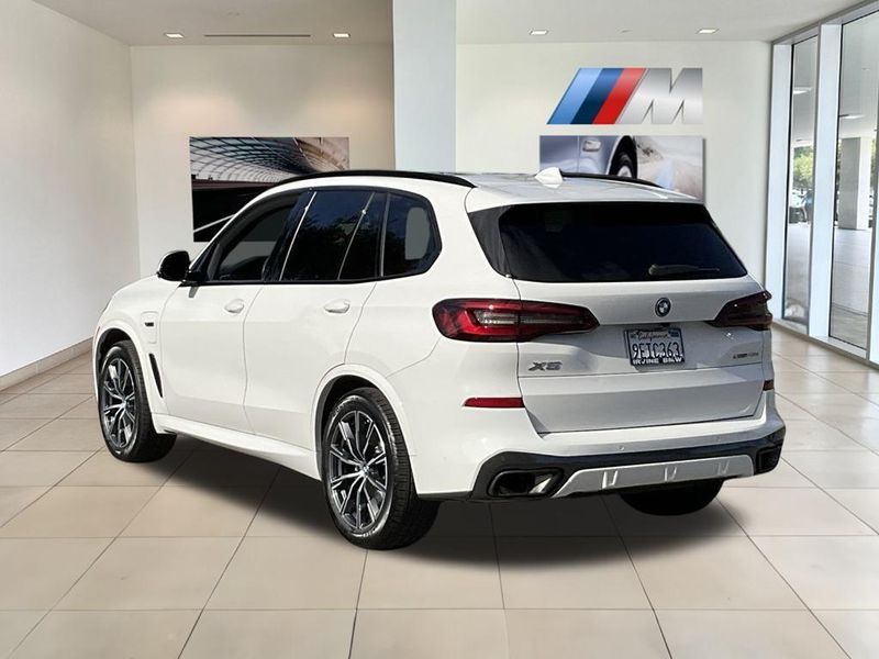 2023 BMW X5 xDrive45eImage 6