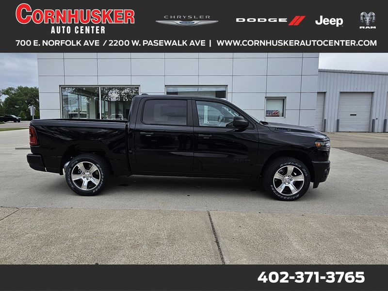 2025 RAM 1500 TradesmanImage 1