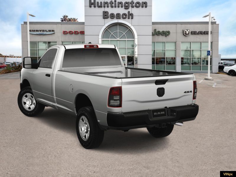 2024 RAM 2500 Tradesman Regular Cab Harbor BodyImage 5