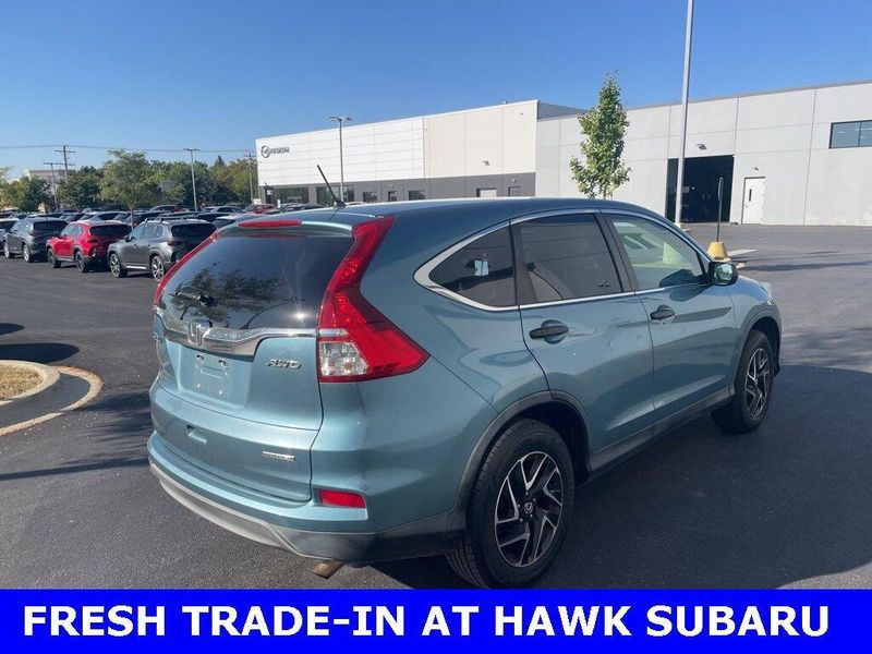 2016 Honda CR-V SE photo 5