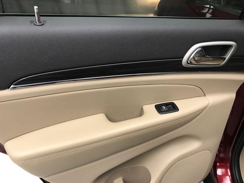 Used 2021 Jeep Grand Cherokee LimitedImage 14