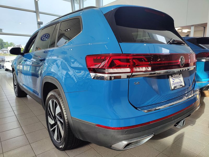 Used 2025 Volkswagen Atlas SE AWD w/TechnologyImage 5